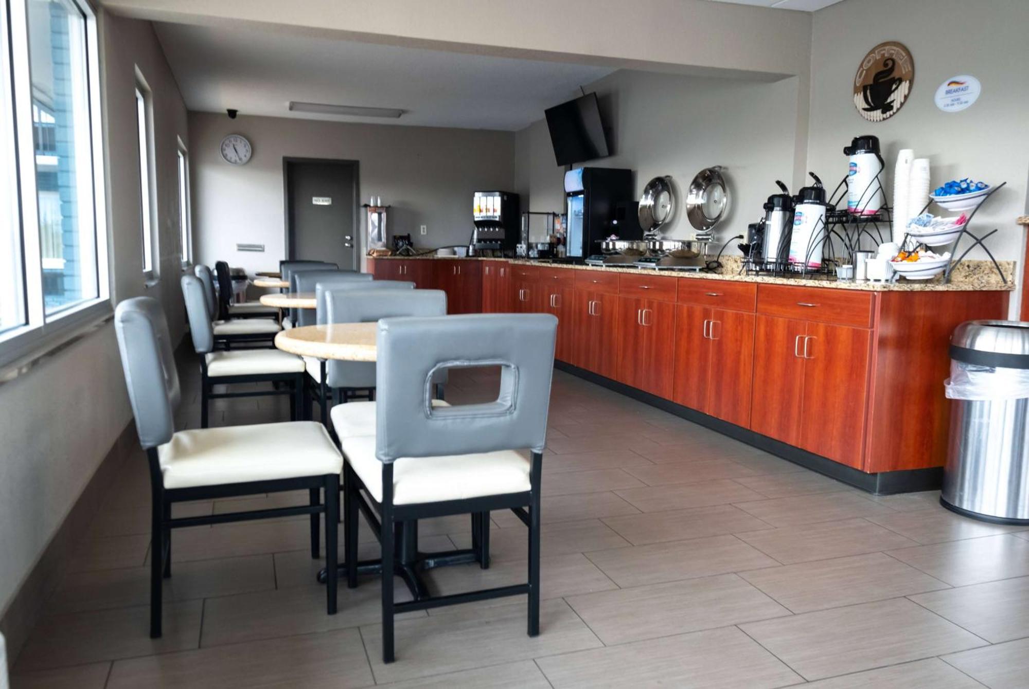 Baymont By Wyndham Effingham Hotel Buitenkant foto